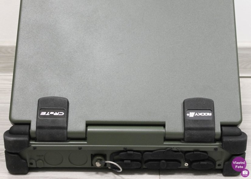 Roda Rocky III, 15, Core 2 Duo 3GB 160GB HDD Paralelní port RS-232 Win XP