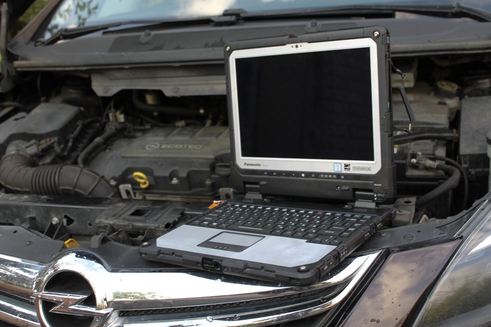 PANASONIC_TOUGHBOOK_CF-33_6.jpg